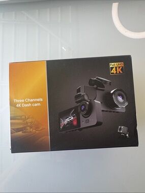 Source Unknown Black and Orange 4K Three-Channel Dash Cam
